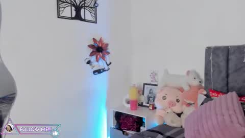 lucy 3 online show from March 28, 4:12 am