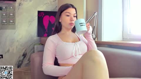 Sandy online show from September 27, 1:43 am