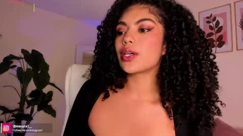 Snapshot of miss_curazao chatting on July 17, 12:45 pm CANDELA CASTRO online show from July 17, 12:45 pm
