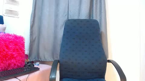 miss_cuteface online show from October 18, 9:26 pm