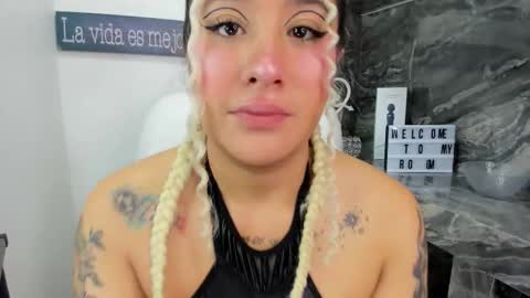 Danika online show from October 18, 11:00 am