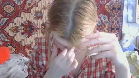 Snapshot of miss_elistia_ chatting on March 18, 11:02 am Elis online show from March 18, 11:02 am