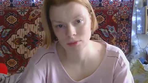 Snapshot of miss_elistia_ chatting on March 25, 12:22 pm Elis online show from March 25, 12:22 pm