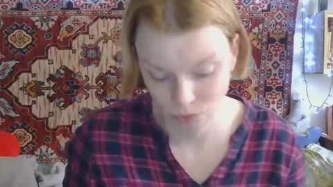 Snapshot of miss_elistia_ chatting on April 3, 11:08 am Elis online show from April 3, 11:08 am