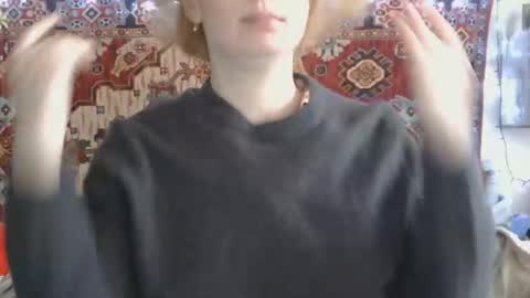 Snapshot of miss_elistia_ chatting on April 14, 11:27 am Elis online show from April 14, 11:27 am