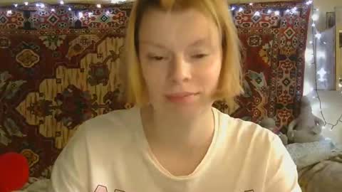 Snapshot of miss_elistia_ chatting on May 26, 10:55 am Elis online show from May 26, 10:55 am