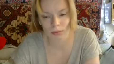 Snapshot of miss_elistia_ chatting on July 7, 9:35 am Elis online show from July 7, 9:35 am