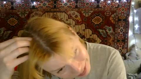 Snapshot of miss_elistia_ chatting on July 28, 12:48 pm Elis online show from July 28, 12:48 pm