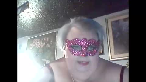 Snapshot of miss_ella_rose chatting on May 16, 3:14 am miss_ella_rose online show from May 16, 3:14 am