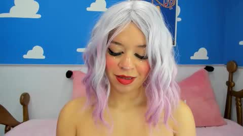 Snapshot of miss_evolet chatting on October 28, 11:03 am Evoleth online show from October 28, 11:03 am