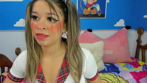 Snapshot of miss_evolet chatting on October 30, 11:00 am Evoleth online show from October 30, 11:00 am