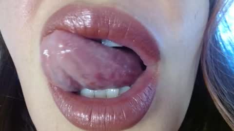 Miss Evoleth online show from October 10, 8:19 pm