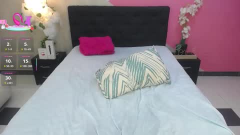 miss_honey1 online show from September 11, 1:49 am