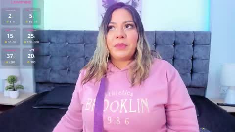 miss_horney online show from October 12, 7:46 pm