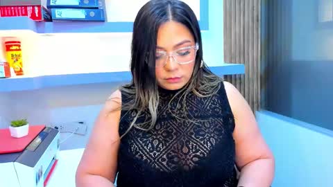 miss_horney online show from February 20, 1:55 pm