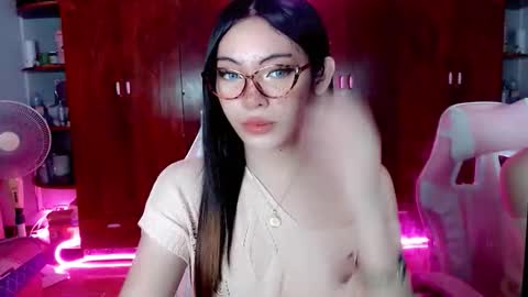 Snapshot of miss_hornydoll chatting on October 29, 10:55 pm miss_hornydoll online show from October 29, 10:55 pm