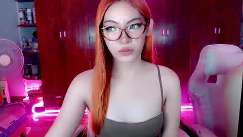 Snapshot of miss_hornydoll chatting on November 6, 3:51 am miss_hornydoll online show from November 6, 3:51 am