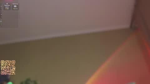 Snapshot of miss_ida chatting on April 23, 10:34 pm miss_ida online show from April 23, 10:34 pm