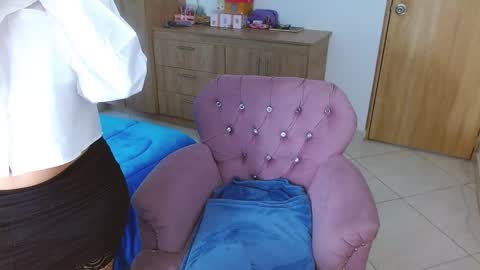 Isabella online show from December 13, 11:02 am