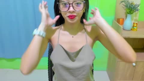 Snapshot of miss_j222 chatting on March 27, 10:04 am miss_j222 online show from March 27, 10:04 am