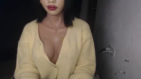 Lyn online show from January 13, 4:23 pm