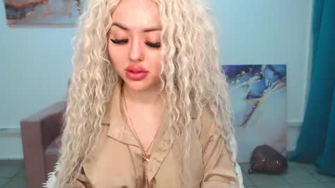 miss_kiten online show from February 10, 7:49 pm