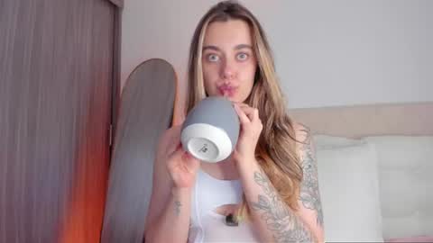 Alana online show from July 16, 3:01 am