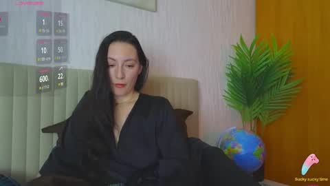 Laura online show from December 10, 1:00 pm