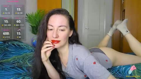 Laura online show from February 19, 10:33 am
