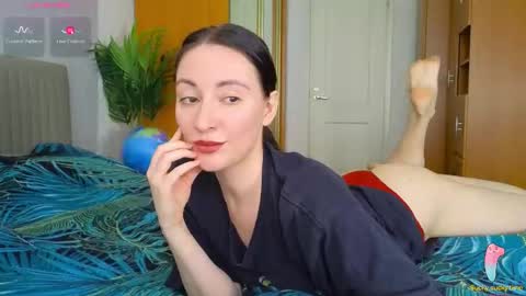 Laura online show from May 14, 9:38 am