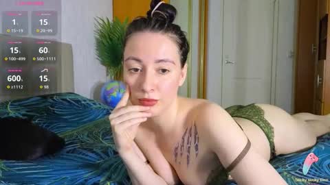 Laura online show from June 6, 10:20 am