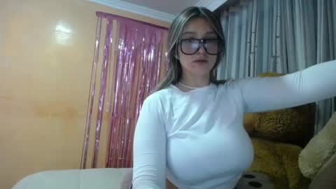 lilieth  online show from March 2, 12:09 am