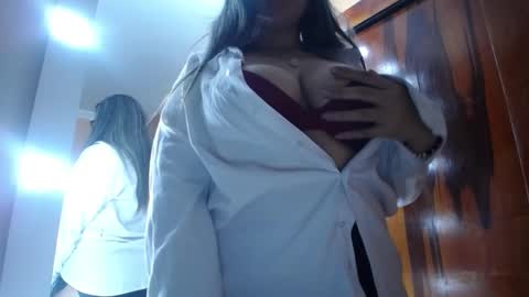 Snapshot of miss_lilieth chatting on March 2, 2:58 am lilieth online show from March 2, 2:58 am