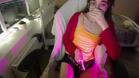 Snapshot of miss_lina_dream chatting on May 23, 6:34 pm Miss Lina online show from May 23, 6:34 pm