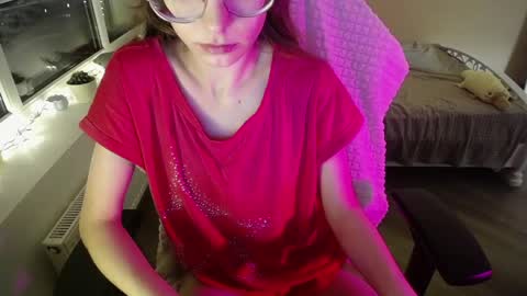 Snapshot of miss_lina_dream chatting on May 25, 8:37 pm Miss Lina online show from May 25, 8:37 pm
