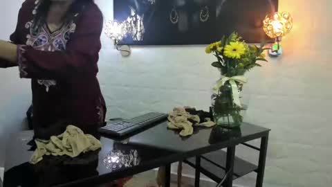 lucero online show from February 13, 12:35 am