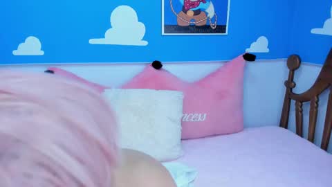 miss_lucyla online show from October 6, 11:07 am