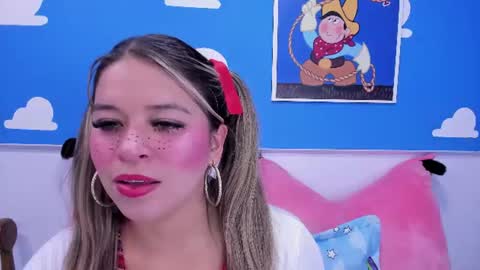 miss_lucyla online show from June 16, 11:02 am