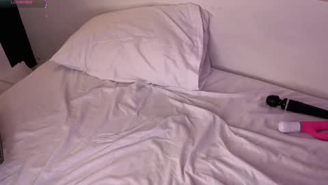   online show from March 27, 8:26 am