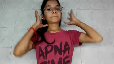 Snapshot of miss_mahira chatting on July 23, 2:31 am Mahira online show from July 23, 2:31 am