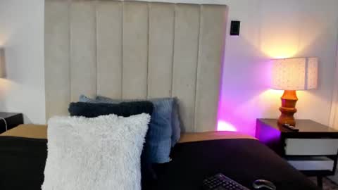 miss_milf_ online show from July 14, 7:41 pm