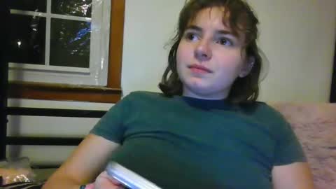 Snapshot of miss_miseryxo chatting on December 30, 12:22 am bri online show from December 30, 12:22 am