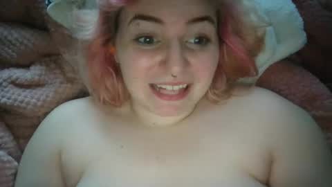 Snapshot of miss_miseryxo chatting on May 10, 9:47 am bri online show from May 10, 9:47 am