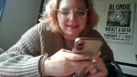 Snapshot of miss_miseryxo chatting on May 24, 3:50 pm bri online show from May 24, 3:50 pm