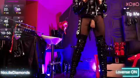 Miss Nicole online show from February 25, 3:38 pm