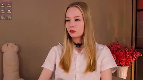 Nicole online show from June 2, 11:07 pm