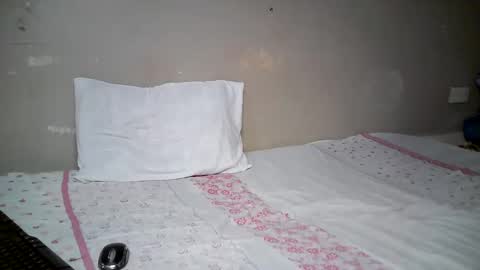 Snapshot of miss_pretty01 chatting on May 21, 6:37 pm miss_pretty01 online show from May 21, 6:37 pm