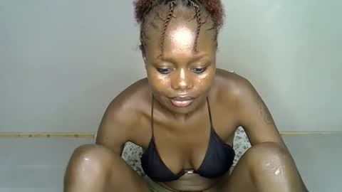 Snapshot of miss_pretty1 chatting on December 17, 8:53 am miss_pretty1 online show from December 17, 8:53 am