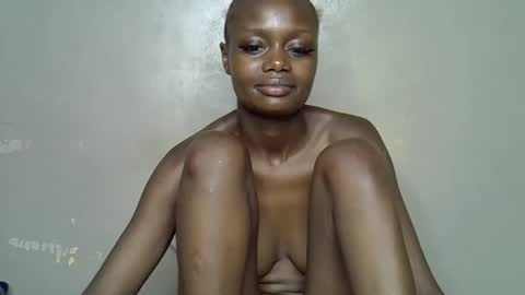 Snapshot of miss_pretty1 chatting on January 13, 7:41 pm miss_pretty1 online show from January 13, 7:41 pm