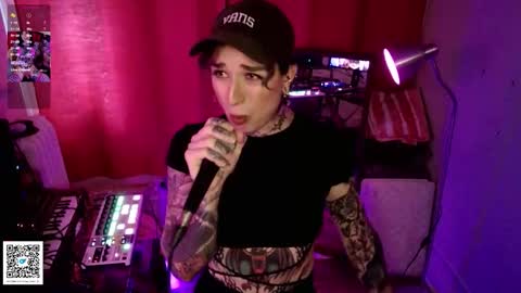 Raven online show from December 16, 8:14 pm